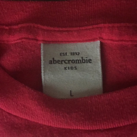 Abercrombie and Fitch tee - Picture 2 of 2
